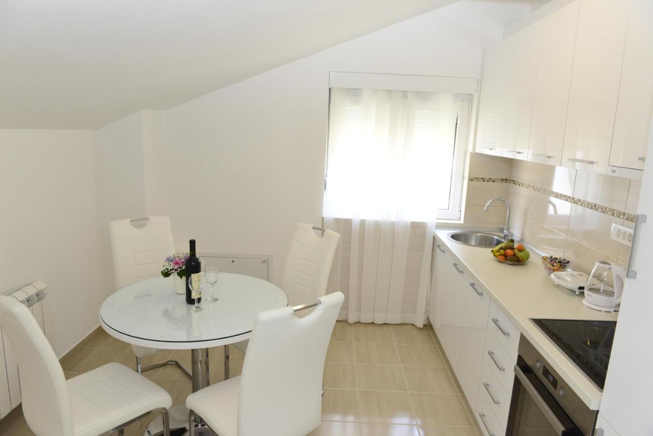 Apartmani Stefanija Tivat Luaran gambar